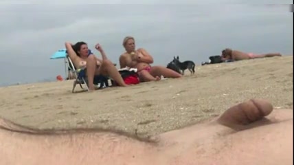 Nackte Leute Masturbieren Am Strand